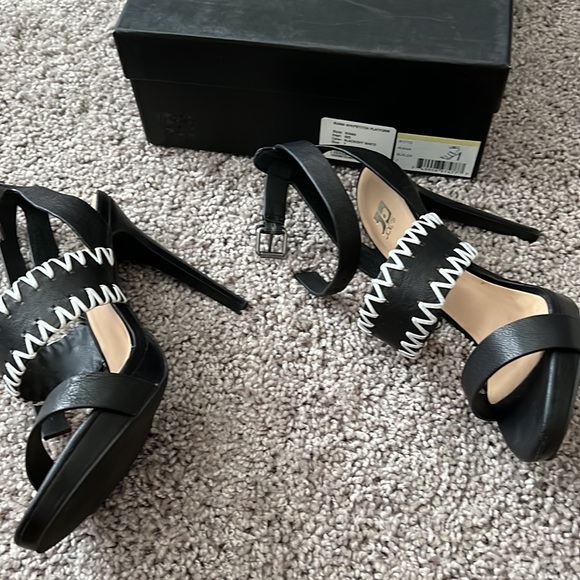 JOE’S brand size 7 heels - Picture 4 of 4